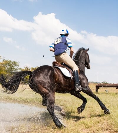 How To Make a Pimple Disappear With Makeup